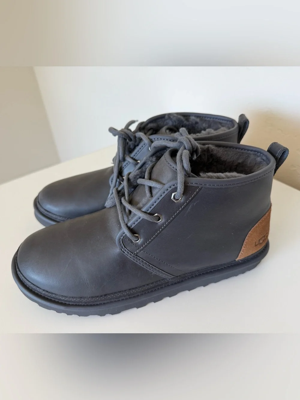 UGG Neumel Era Leather Chukka Boot